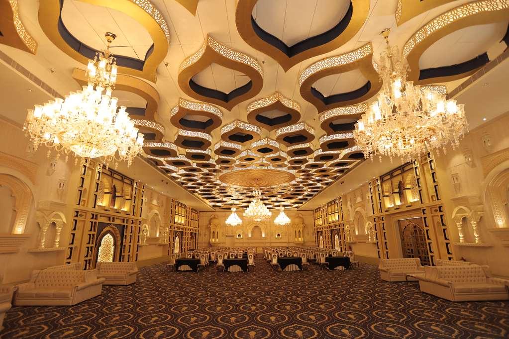 Radisson Blu Udaipur Palace Resort & Spa Удобства фото